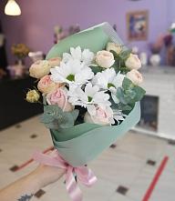 Букет цветов из:  Хризантемы и Розы в Котельники