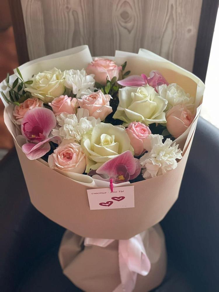 Букет цветов из: Орхидеи, Розы и Гвоздики в Котельники