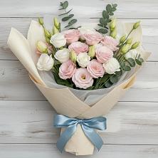 Букет цветов из:  Лизиантусы в Котельники