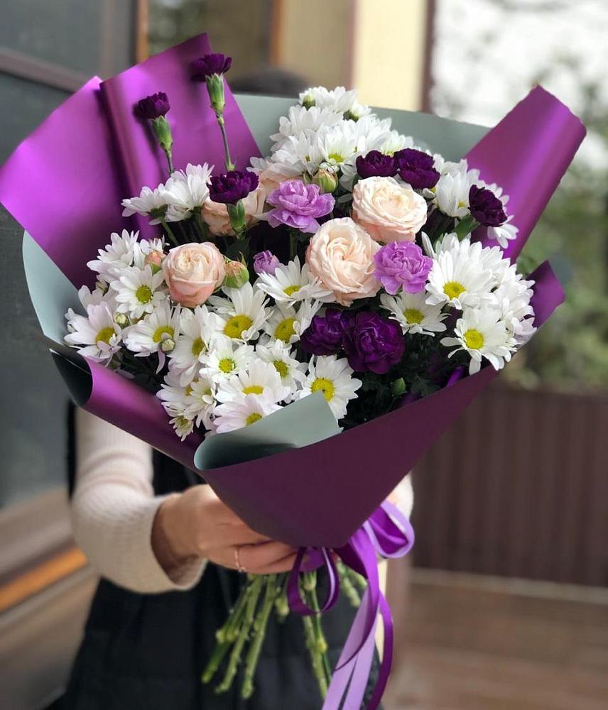 Букет цветов из: Хризантемы, Гвоздики и Розы в Котельники