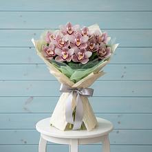 Букет цветов из:  Орхидеи и Розы #REPLACE_PRED# Котельники