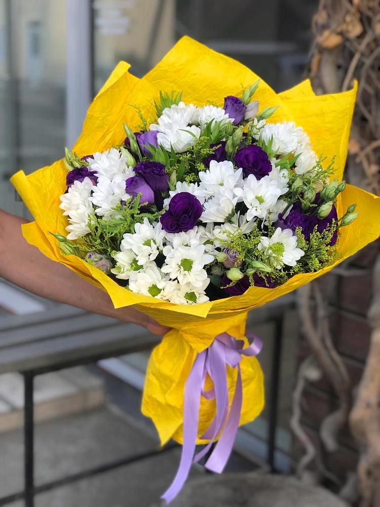Букет цветов из: Ирисы, Хризантемы и Ромашки в Котельники