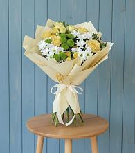 Букет цветов из:  Хризантемы и Розы в Котельники