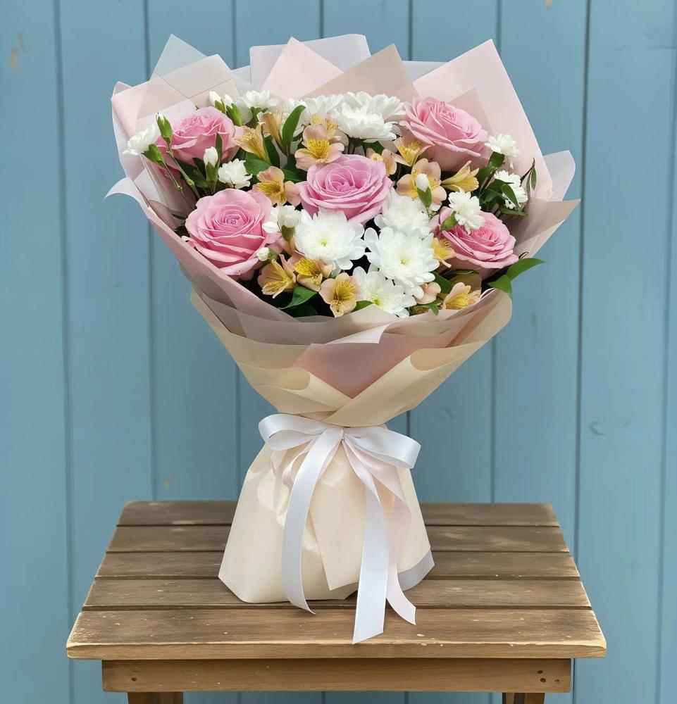 Букет цветов из: Гвоздики, Орхидеи и Розы в Котельники