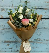 Букет цветов из:  Розы и Лизиантусы в Котельники
